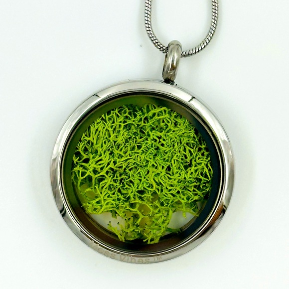Eternal Moss Locket Pendant Necklace- Lime - Picture 6 of 9